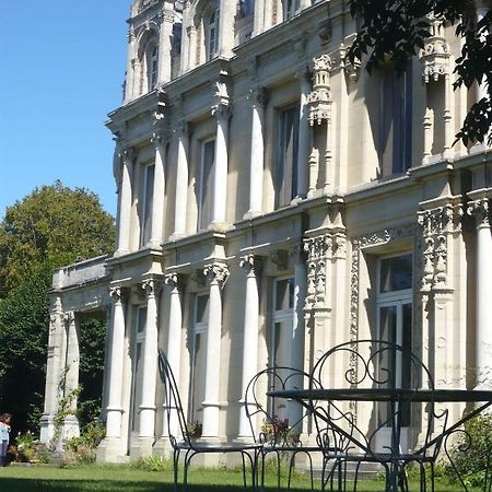 Chateau De La Madeleine Bed & Breakfast Pressagny l'Orgueilleux Exterior photo