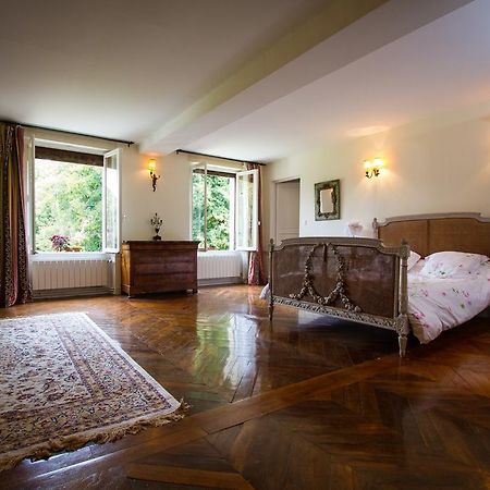 Chateau De La Madeleine Bed & Breakfast Pressagny l'Orgueilleux Exterior photo