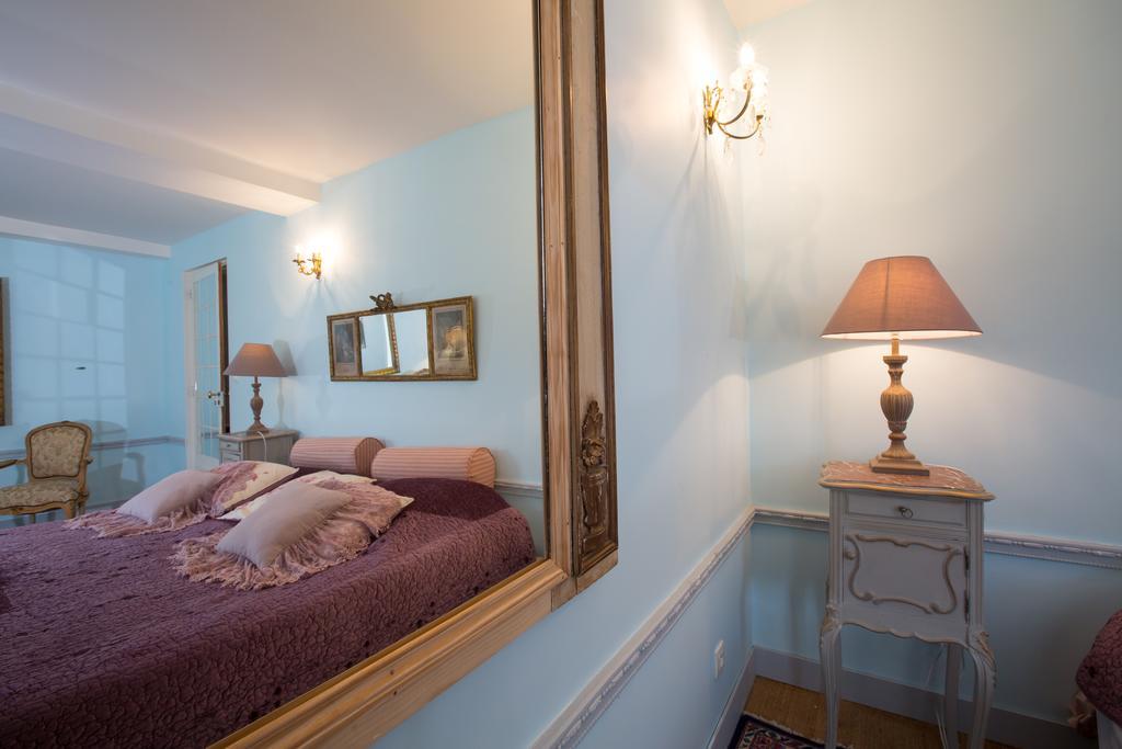 Chateau De La Madeleine Bed & Breakfast Pressagny l'Orgueilleux Exterior photo
